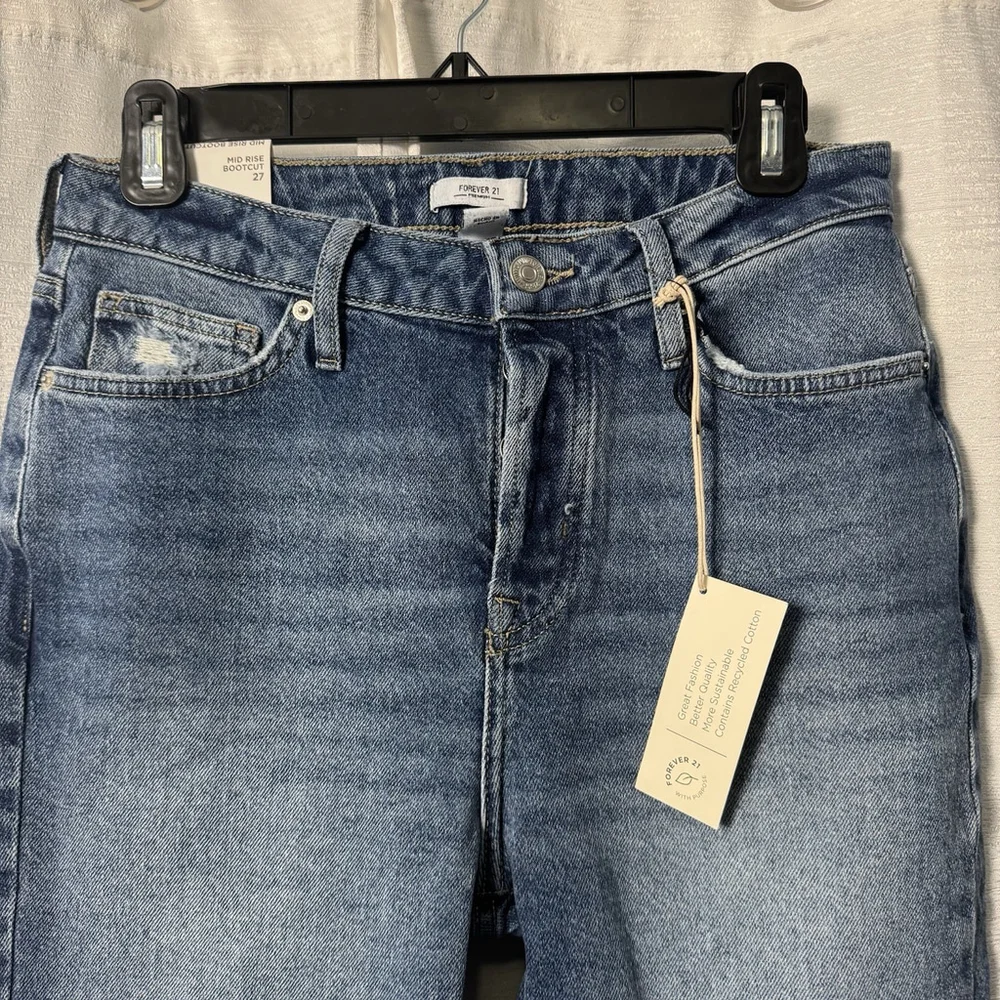 Forever 21 Denim Medium Washed Midrise Slimfit Bootcut Leg Sz 27 Distressed New - Picture 3 of 13